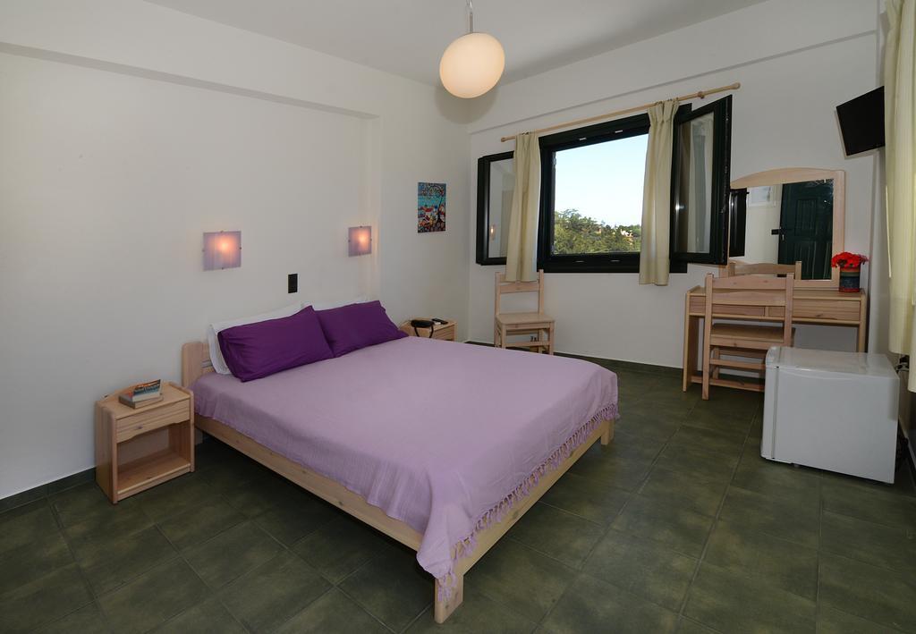Eri Rooms To Let Raches  Quarto foto